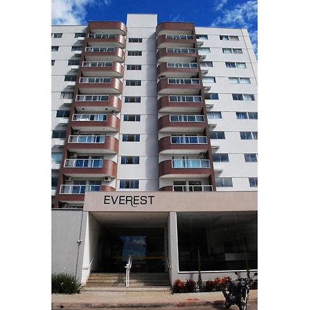 Everest Flat Service Калдас Новас Екстериор снимка