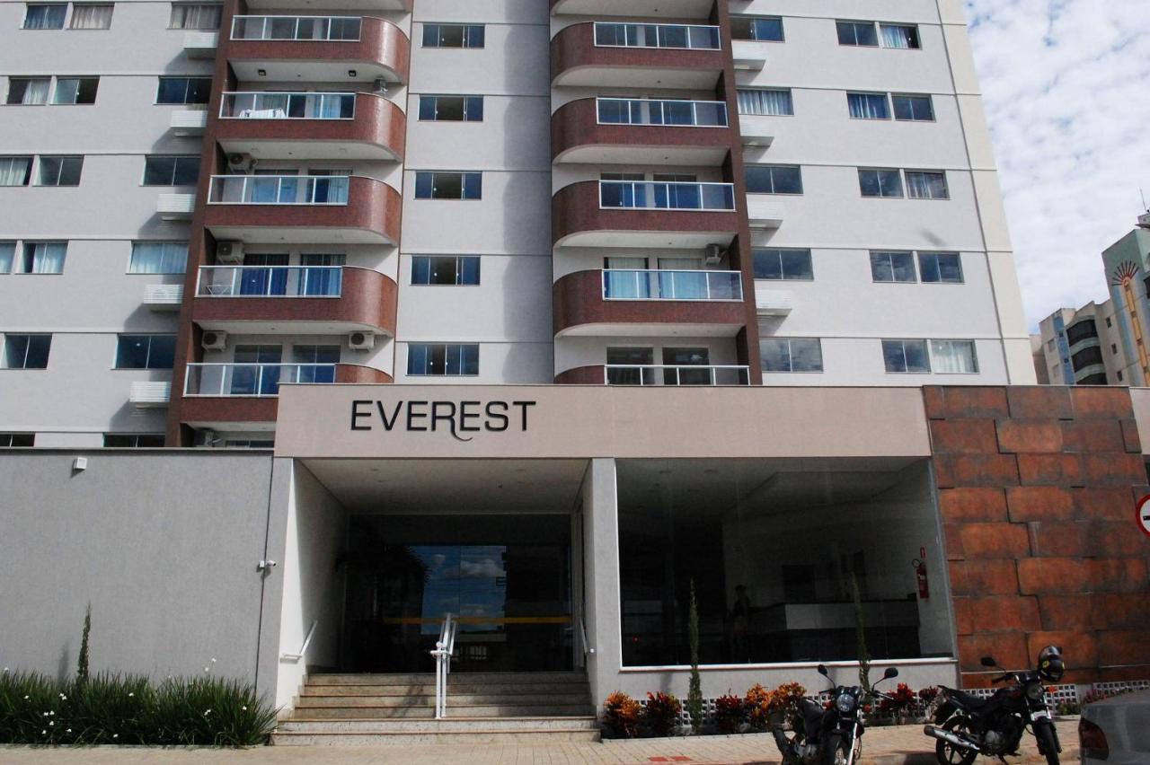Everest Flat Service Калдас Новас Екстериор снимка