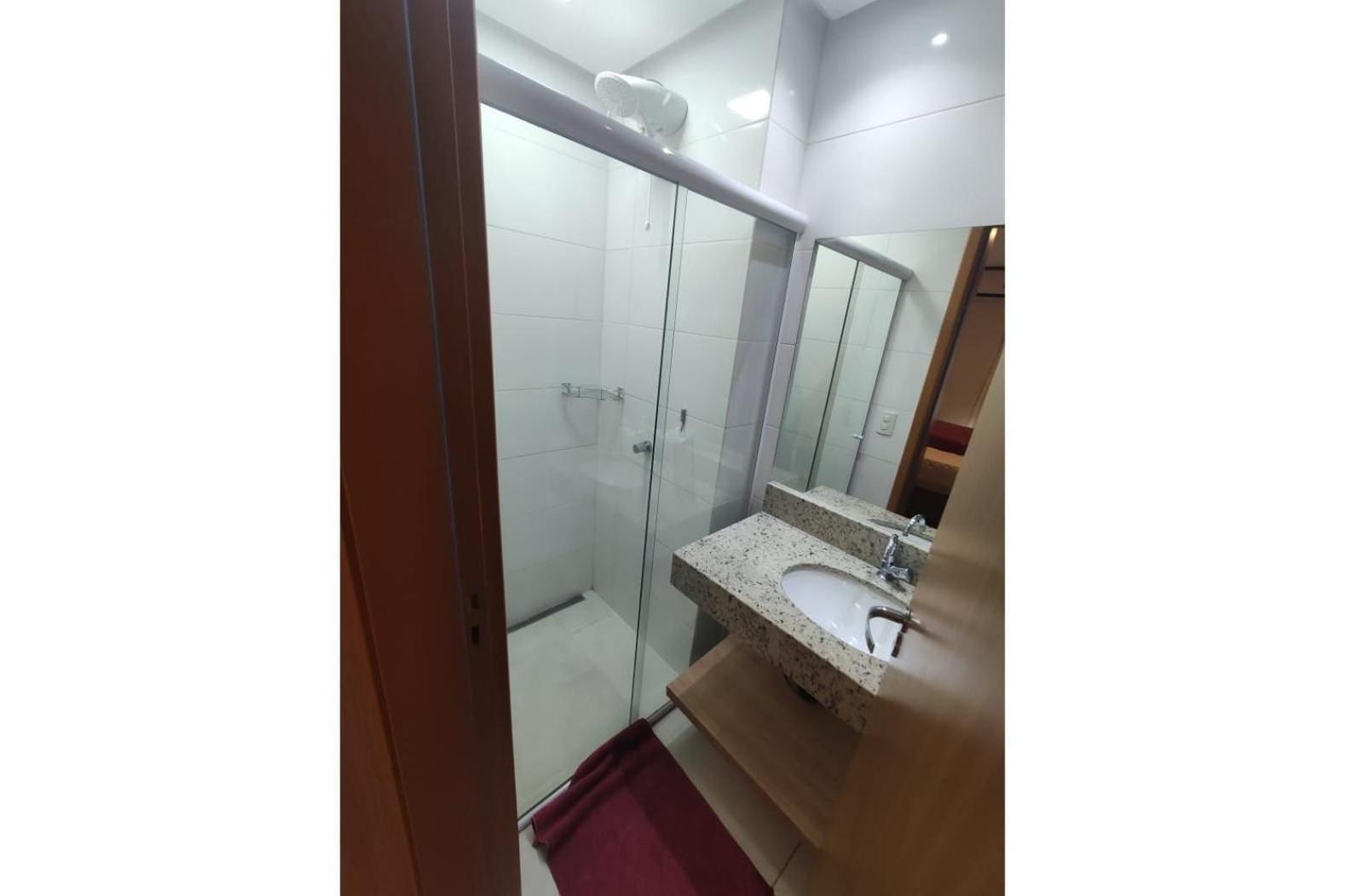 Everest Flat Service Калдас Новас Екстериор снимка